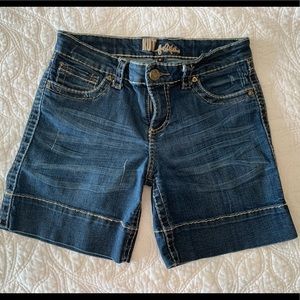 Super cute Kut from the Kloth denim shorts.